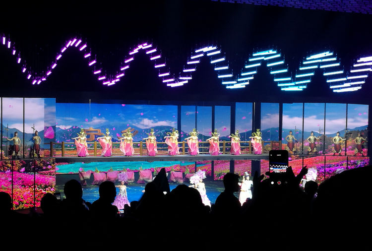 KU酷游官网特种陶瓷有限公司举行2019年炭河古城一日游